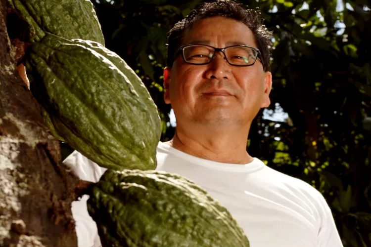 Alberto Oppata, produtor rural de Tomé-Açu (PA), recebeu apoio do Banco da Amazônia para fortalecer e expandir seu negócio. (Banco da Amazônia/Divulgação)