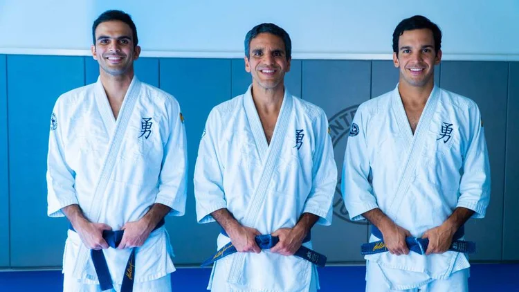 Guilherme, Pedro e Joaquim Valente, da Valente Brothers: referência mundial em artes marciais  (Divulgação/Divulgação)
