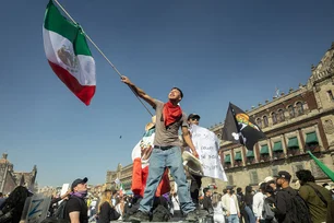 Imagem referente à matéria: Protesto Gen Z aconteceu por todo o México deixou 120 feridos; veja fotos