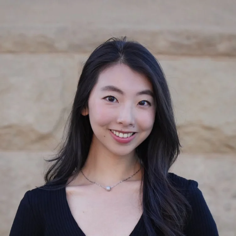 Sophia Sun, especialista em produtos de IA. (LinkedIn/Reprodução)