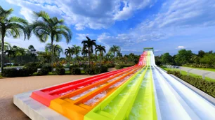 Imagem referente à matéria: Este parque comprou o maior toboágua de SP para lotar o ano todo