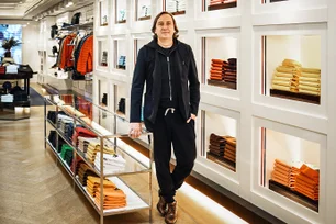 Imagem referente à matéria: Nem justo nem folgado: como a Tommy Hilfiger cresce 'sob medida' no Brasil