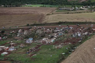 Imagem referente à matéria: Tornado no PR: Lula lamenta mortes envia ministros para cidade destruída