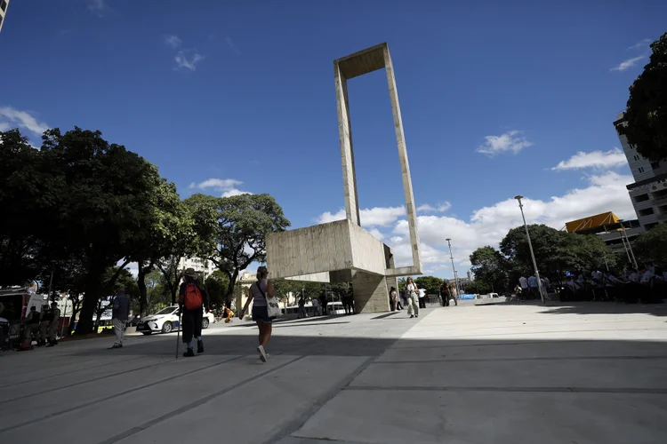 Praça Rio Branco, no centro de Belo Horizonte, reformada no começo de 2025 (Rodrigo Clemente/PBH/Divulgação)