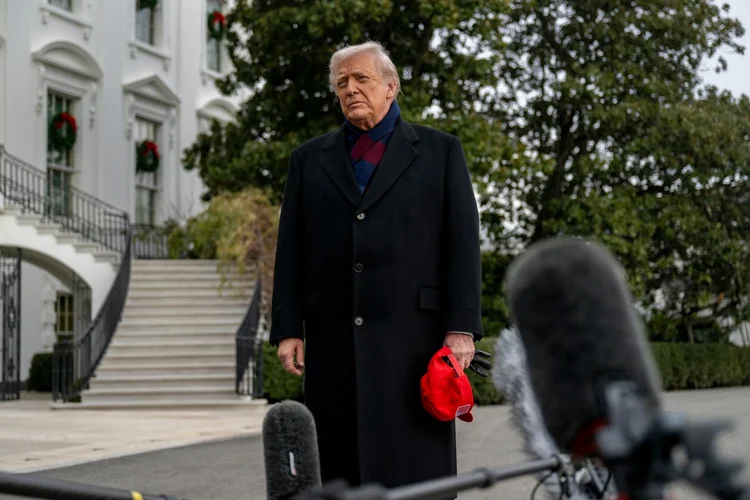 Donald Trump: presidente dos EUA falou sobre o ataque na Síria que matou dois soldados americanos e um intérprete em 13 de dezembro de 2025. e (DANIEL HEUER / AFP)