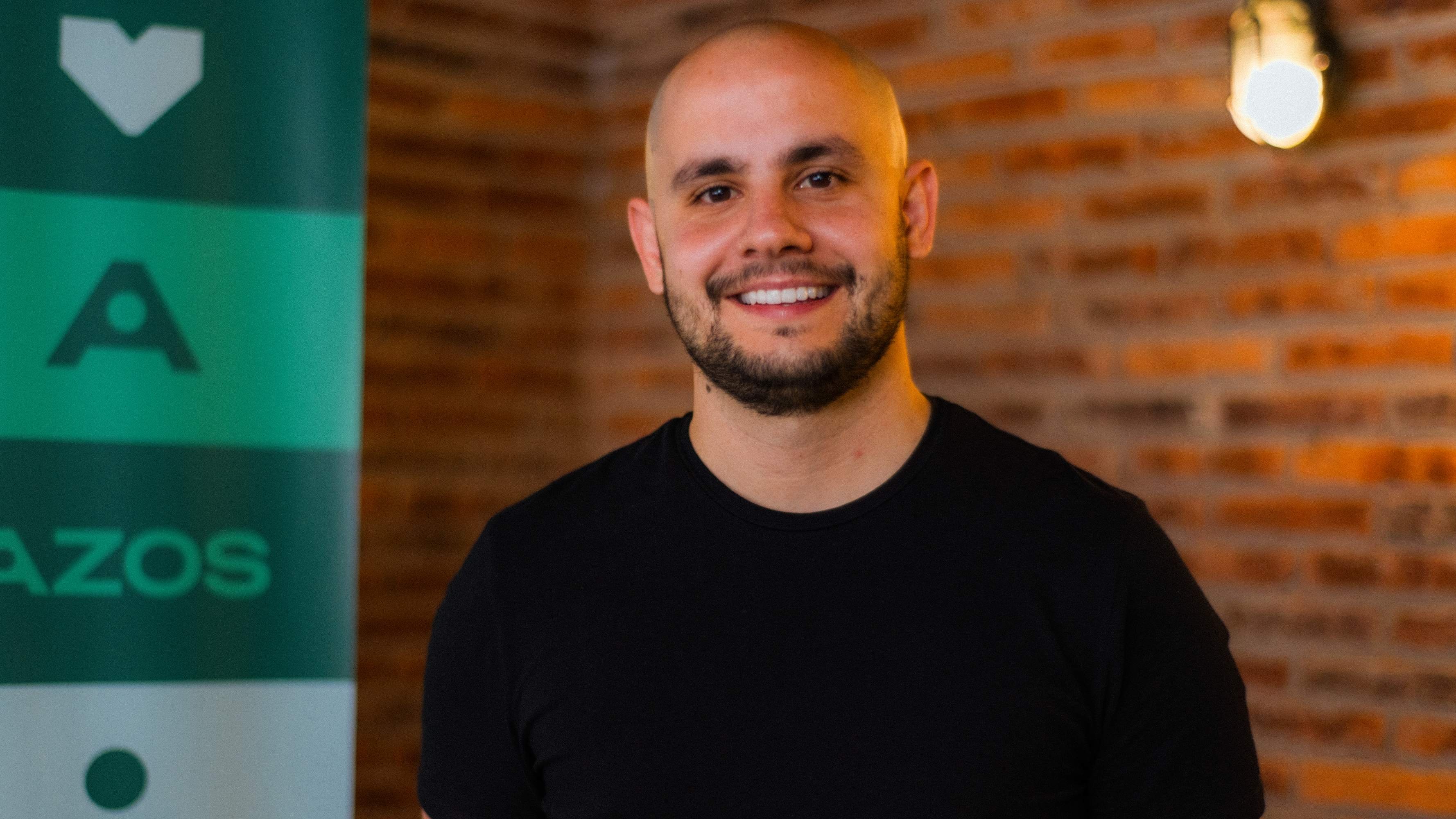 Azos dobra faturamento e rompe barreira dos R$ 100 bi em capital segurado