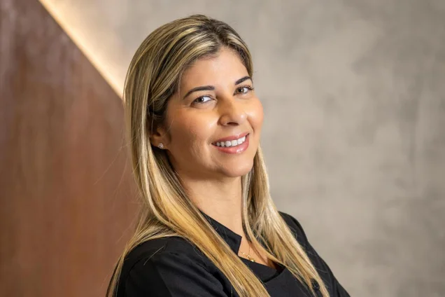 Imagem referente à notícia: Dia da Confeiteira: a trajetória premiada da chef Lisiane Arouca