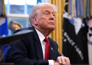 Imagem referente à matéria: Governo Trump restringe vistos de trabalho para imigrantes