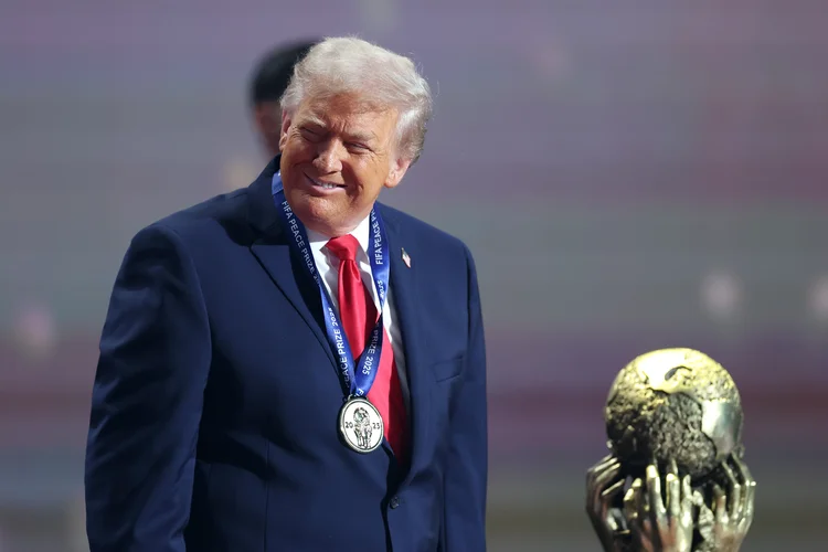 Copa 2026: Donald Trump, presidente dos Estados Unidos, participou da cerimônia de sorteio dos grupos do campeonato (	Dan Mullan/Getty Images)