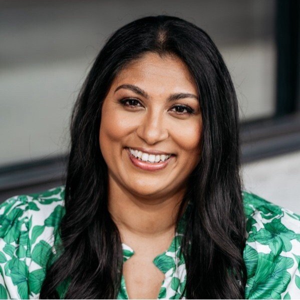 De mecânica de aviões a CEO: negócio de podcast fatura US$ 600 mil com gestão financeira afiada