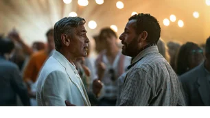 Imagem referente à matéria: Novo filme de George Clooney e Adam Sandler estreia na Netflix
