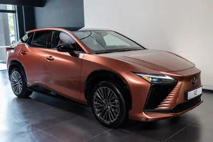 Lexus, 'a marca do omotenashi', lança elétrico de meio milhão de reais