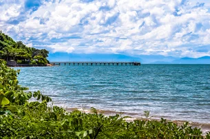 Cidade em SP vence o 'Oscar' do turismo com avistamento sustentável de baleias