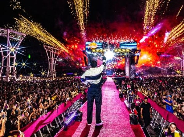 Como Thiaguinho fez do pagode um império de R$ 1,5 bi com a 'Tardezinha'