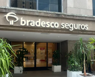 Imagem referente à matéria: De seguro pet a celular: quais são os novos passos do Bradesco Seguros?