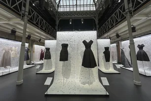 Imagem referente à matéria: Mostra em Paris revela a admiração de Alaïa por Dior