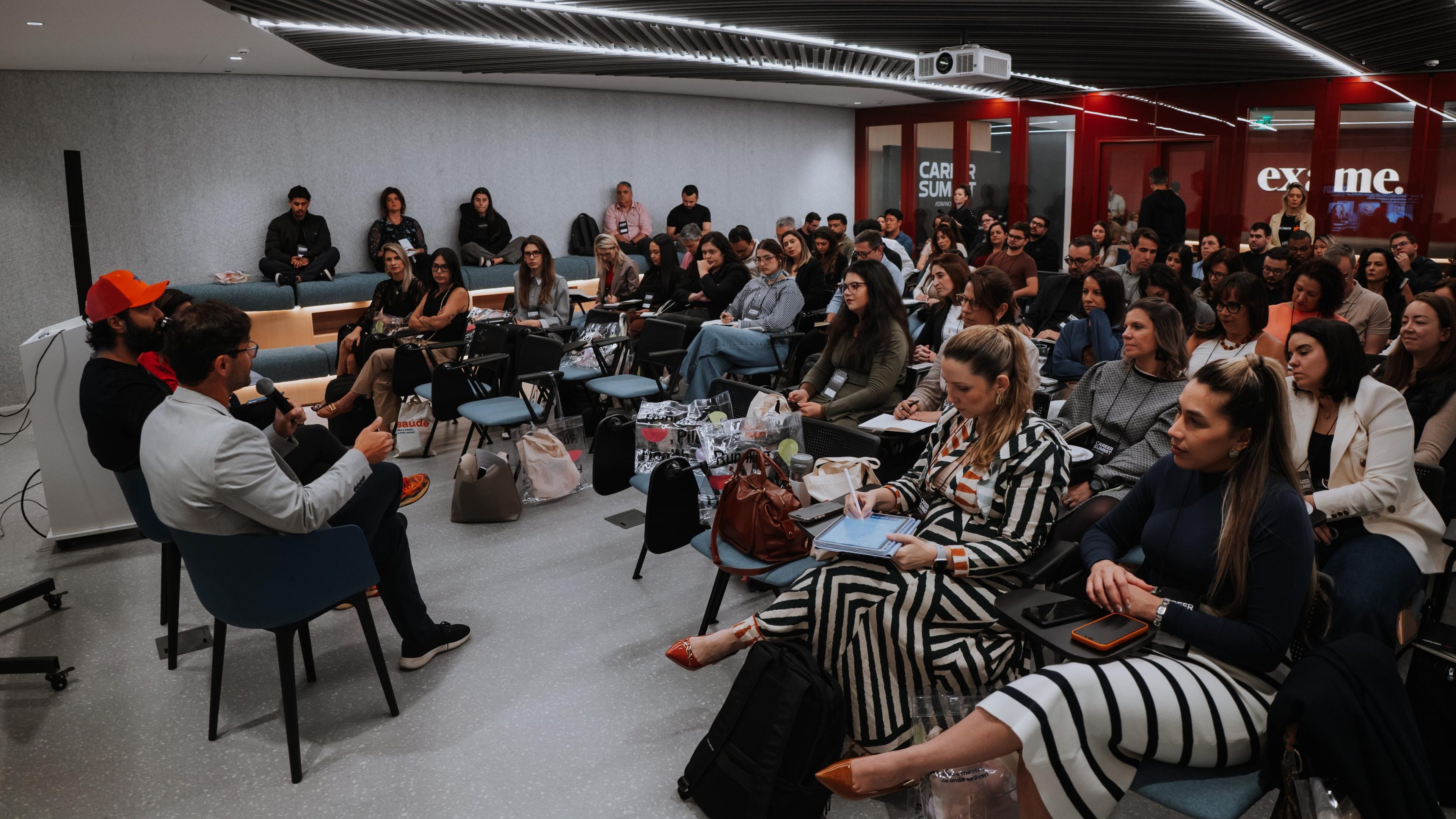 Evento Career Summit 2025 discute carreira, propósito e protagonismo