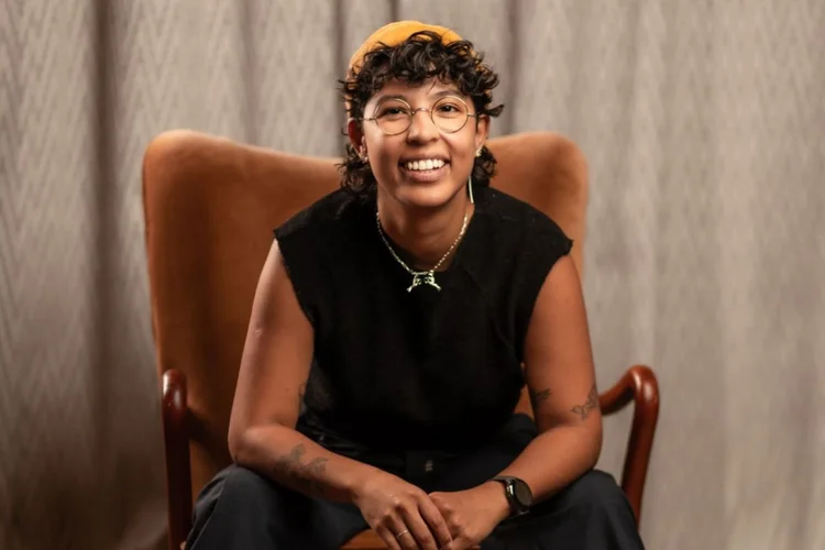 Gabriela Rodrigues, CIO na Droga5: reflexão sobre como marcas deixam de só vender para construir valor real na vida das pessoas. (Jordan Vilas)