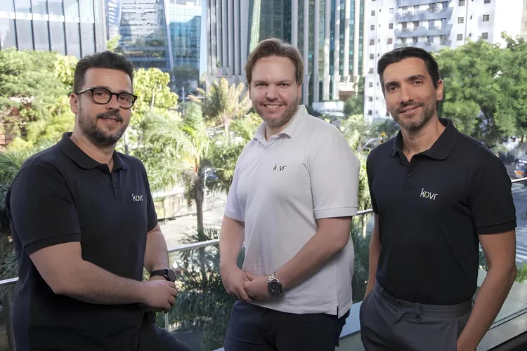  Renato Rennó, Thiago Leão de Moura e Eduardo Viegas, da Kovr: ameaças cibernéticas em alta (Divulgação/Divulgação)