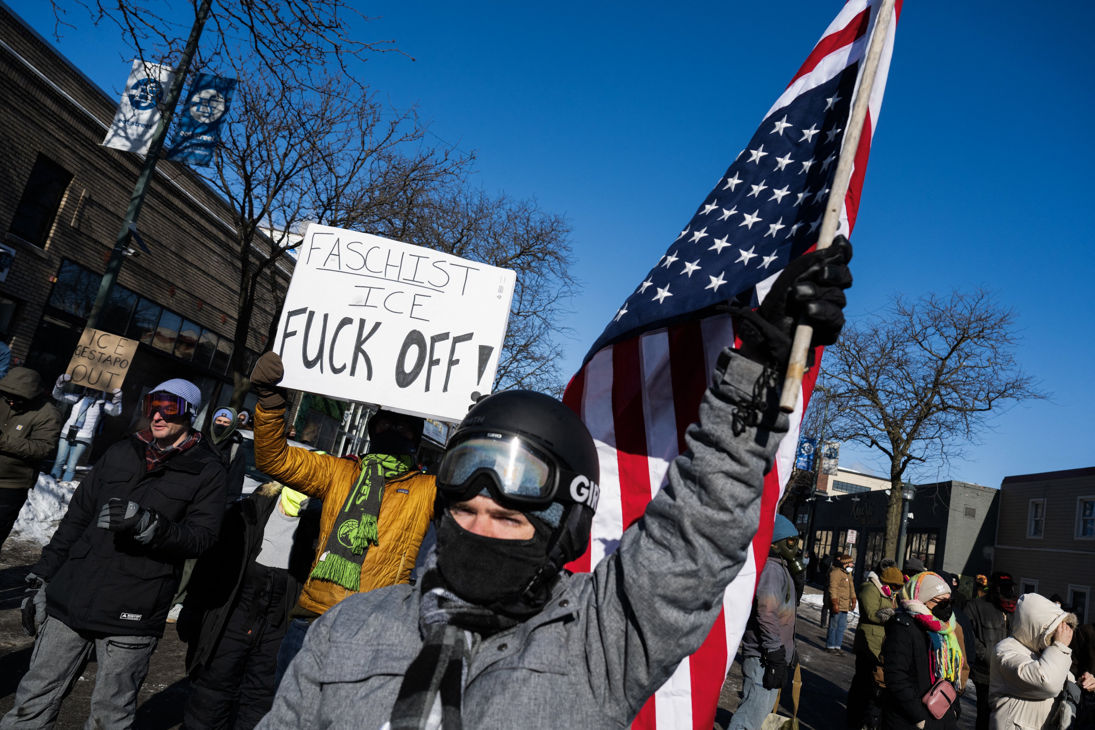 Juíza rejeita pedido para suspender operação migratória de Trump em Minnesota