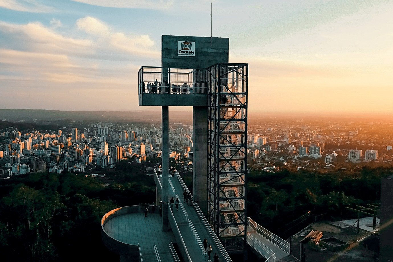 Indústria cresce 0,6% em 2025 e desacelera no segundo semestre