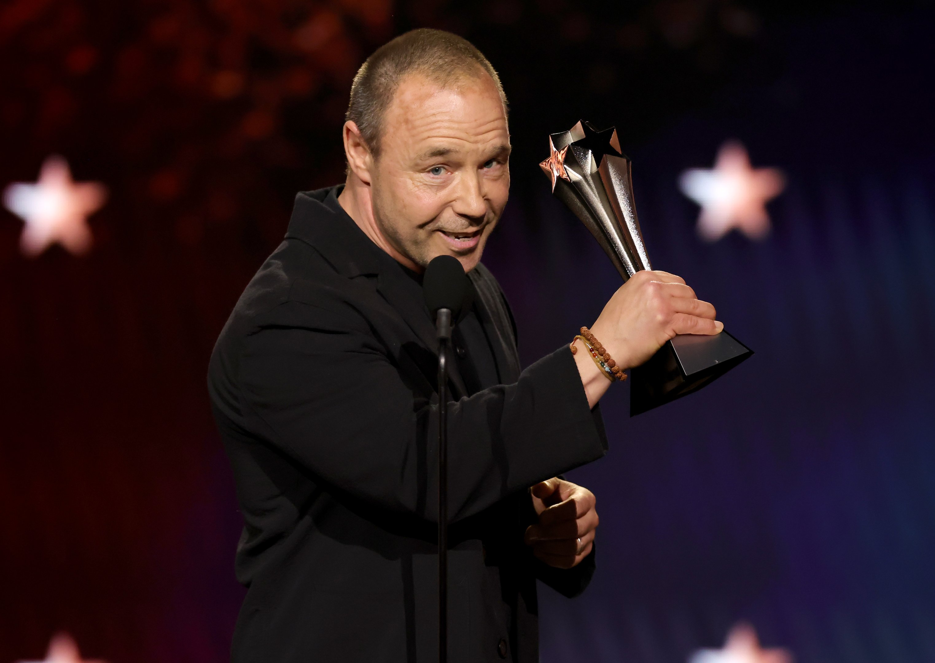 Critics Choice Awards 2026: veja onde assistir às séries vencedoras