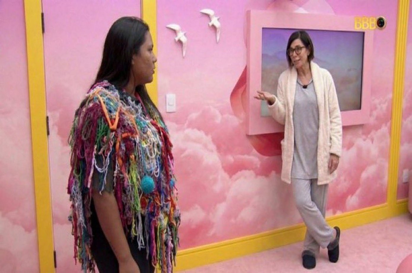 Quem é a atriz que virou 'participante fantasma' do BBB 26 nas redes?