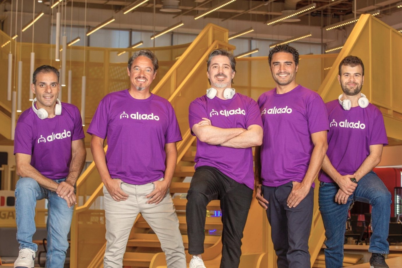 Startup de IA que ‘ouve’ vendedores em lojas físicas levanta R$ 13 milhões