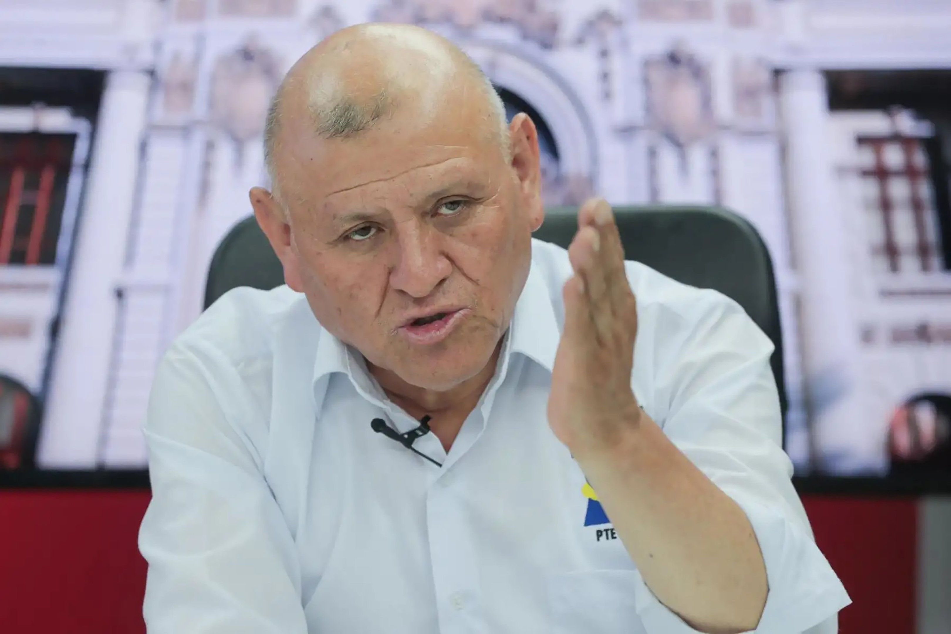 Candidato à Presidência do Peru morre em acidente de trânsito