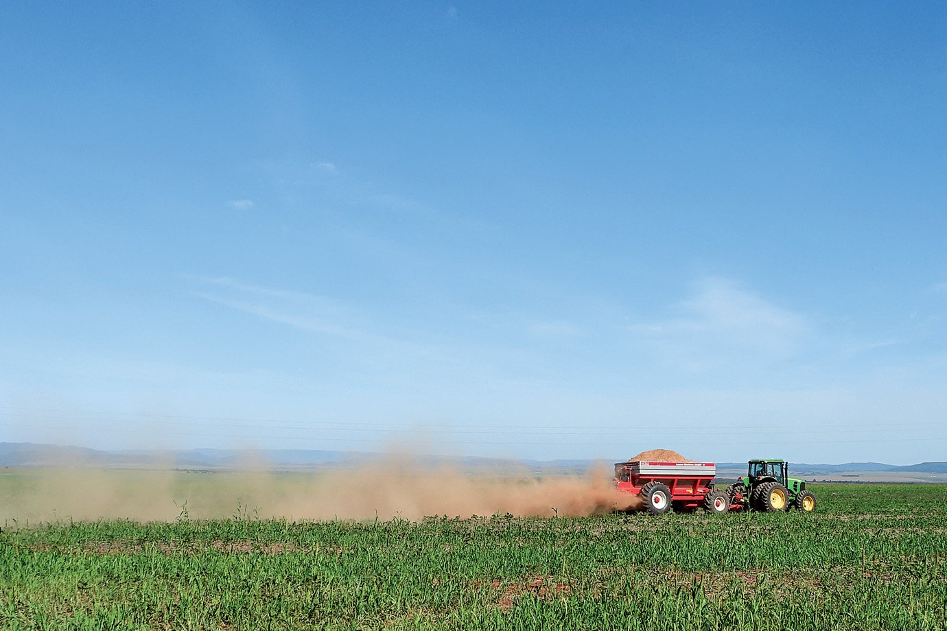 Por que a possível restrição da China a fertilizantes ameaça o agro brasileiro