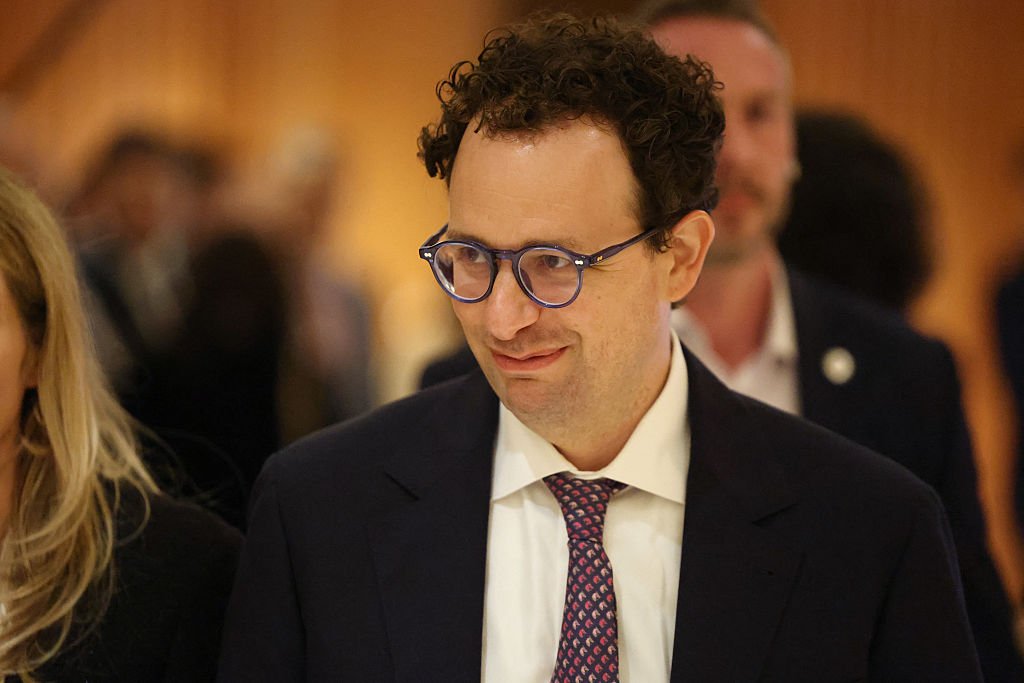 Em busca de novo mercado, Anthropic compra startup de biotecnologia por US$ 400 milhões