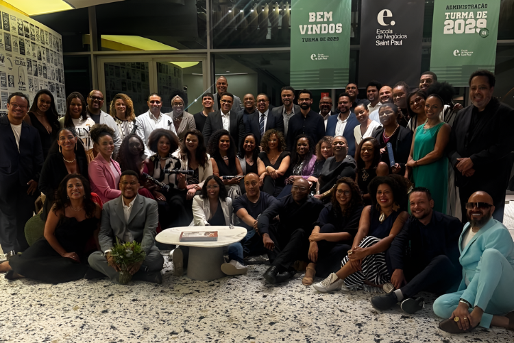 Instituto Pactuá reúne 150 líderes negros em formatura inédita em São Paulo