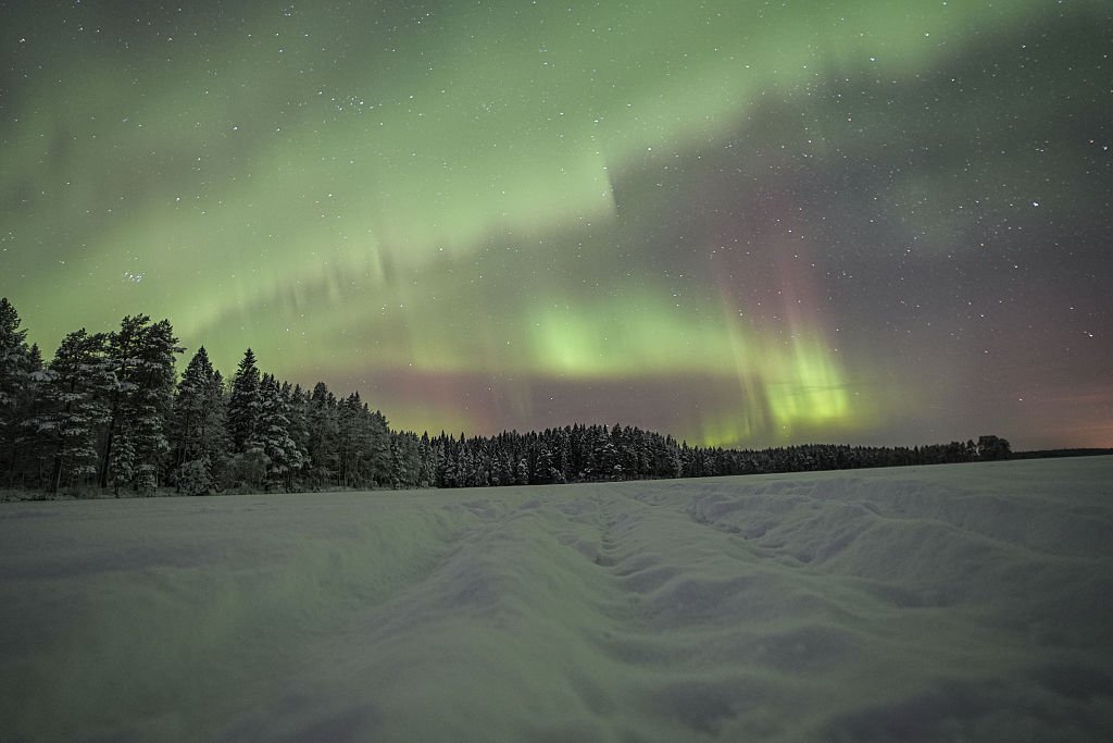 Como surgem as auroras boreais? Sistema norueguês com 10 mil antenas quer descobrir