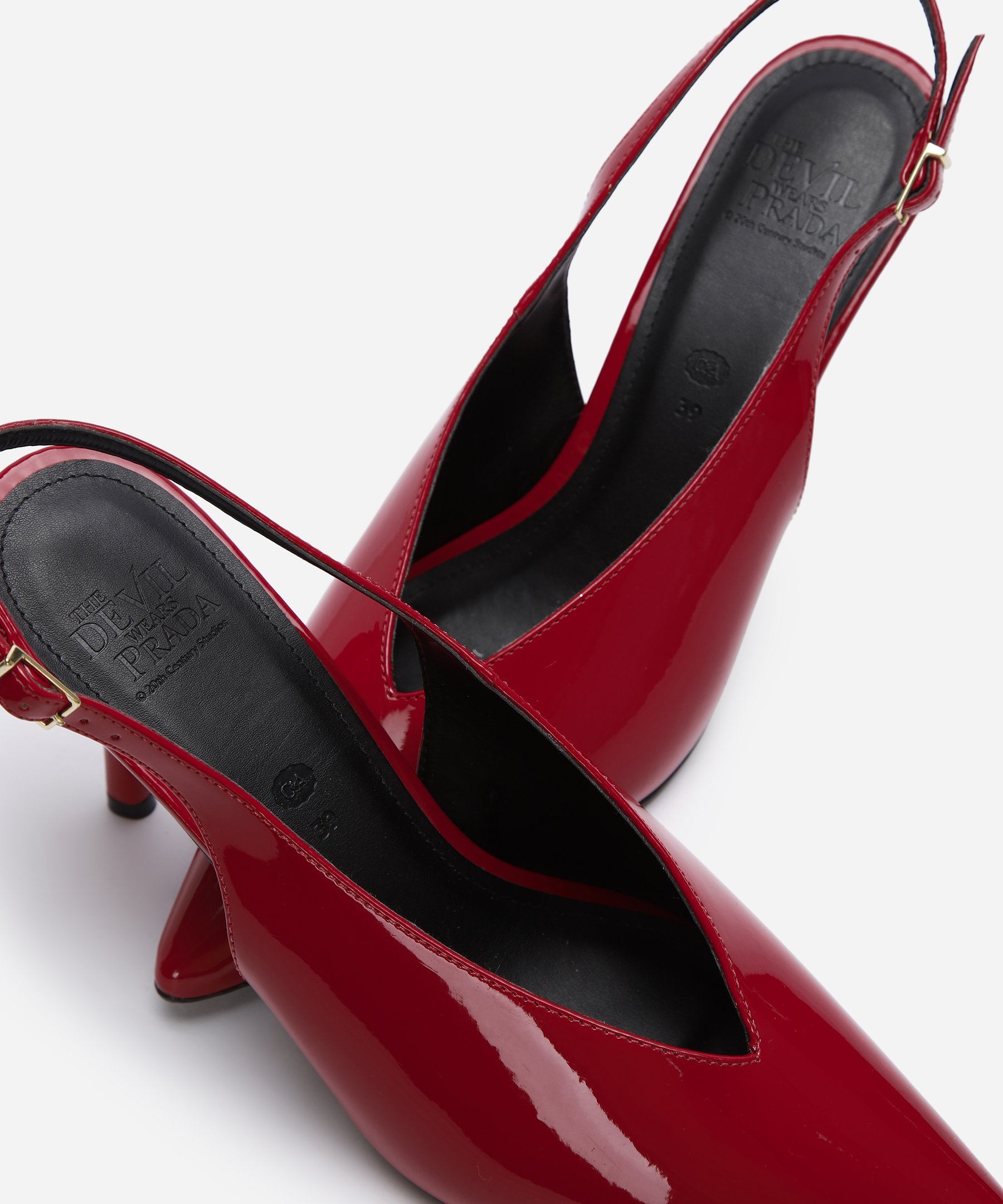 Coleção da C&A inspirada em O Diabo Veste Prada traz 13 peças com referências ao filme