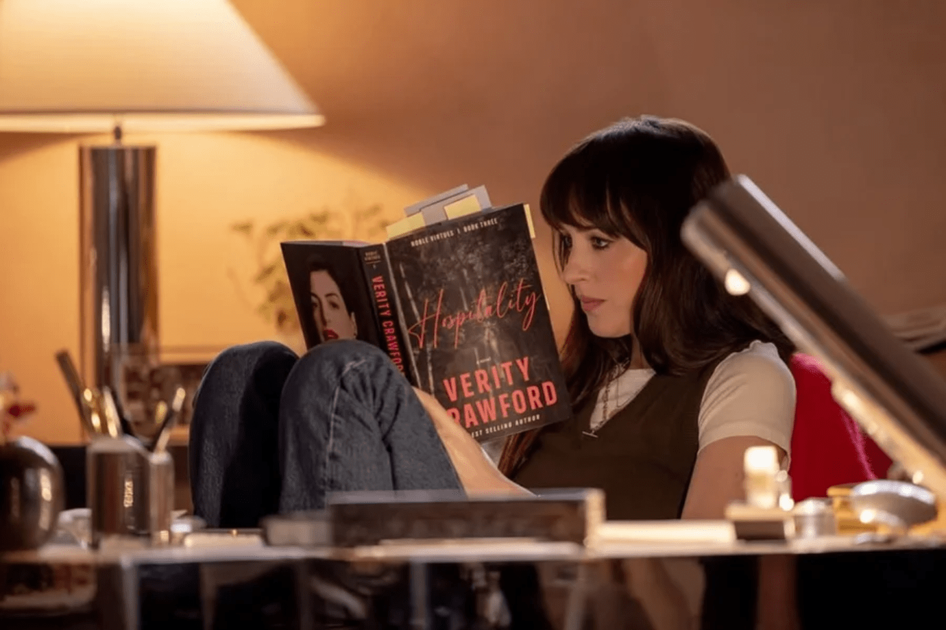 Capa fotográfica da fonte da Vértice: Pré-venda de 'Verity', de Colleen Hoover, começa nesta quinta-feira