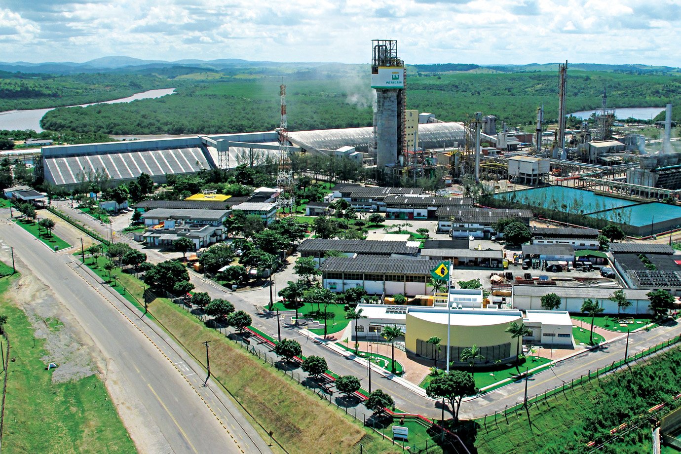 Lula anuncia investimentos de R$ 72,5 bi da Petrobras no Sergipe