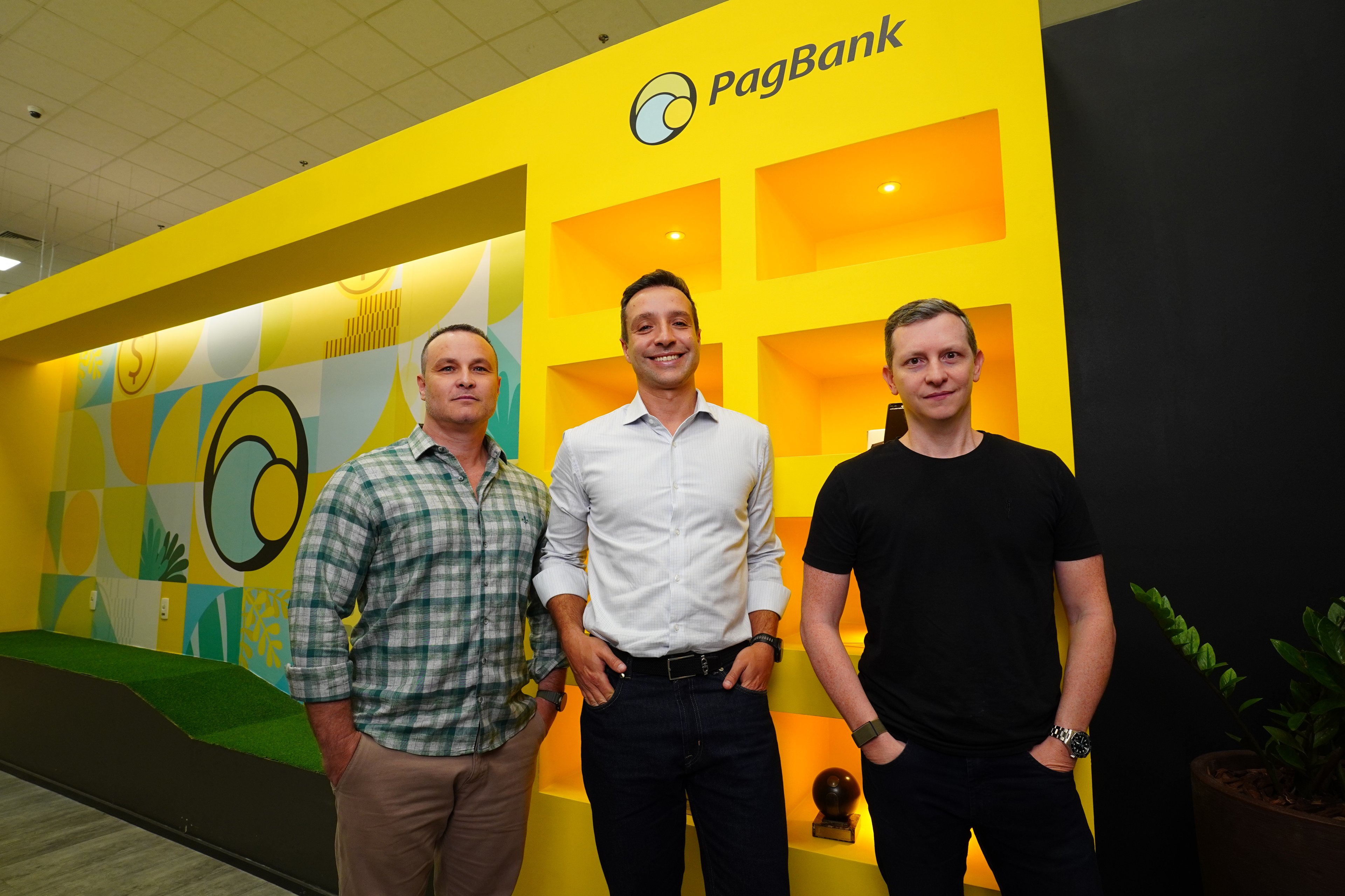 PagBank integra seguro de renda ao app em parceria com a 180 Seguros