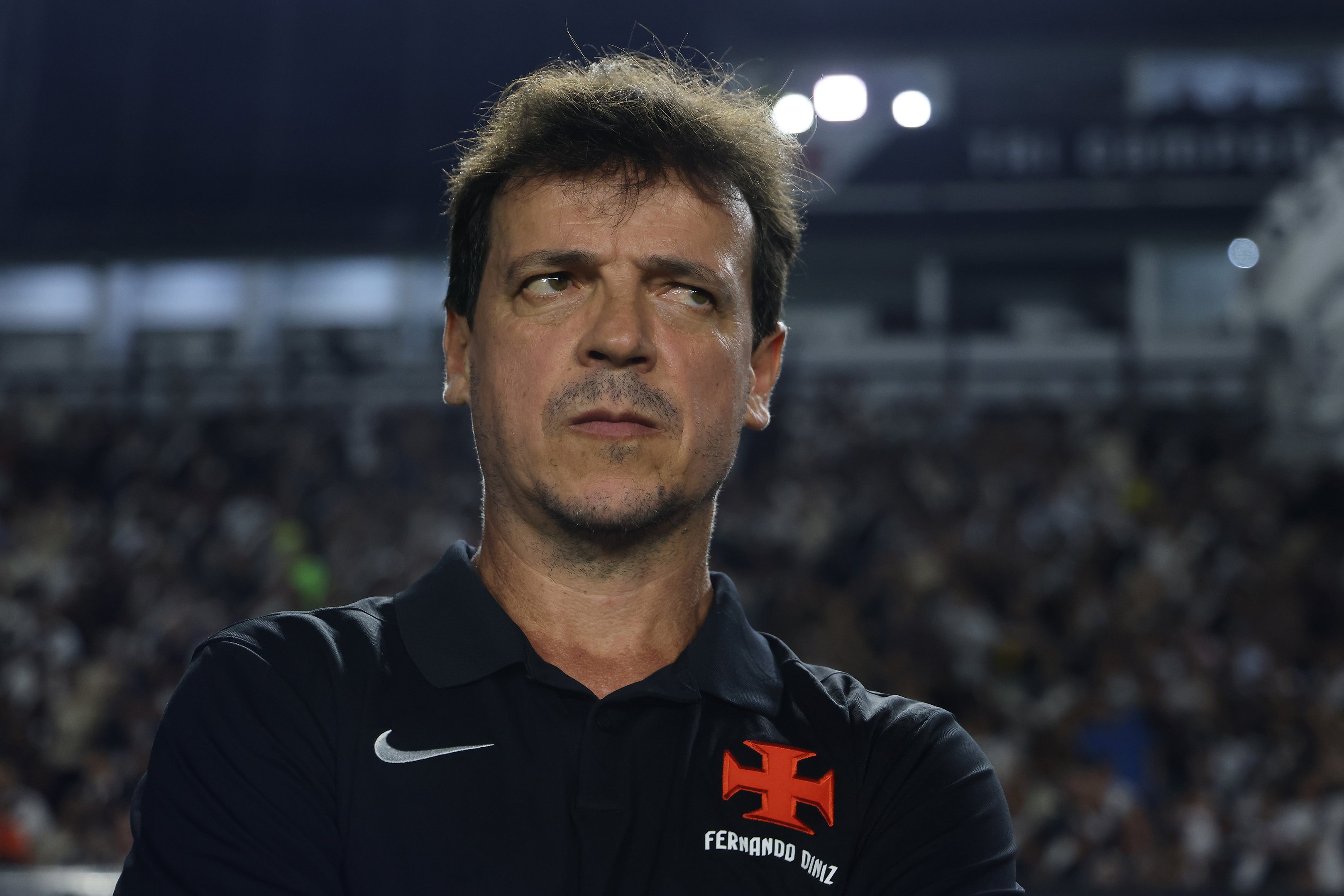 Corinthians encaminha contratação de Fernando Diniz