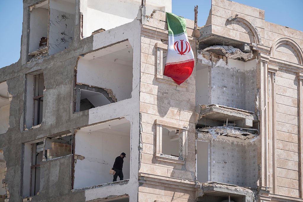 Diplomacia em águas turvas: Irã avalia proposta de paz dos Estados Unidos
