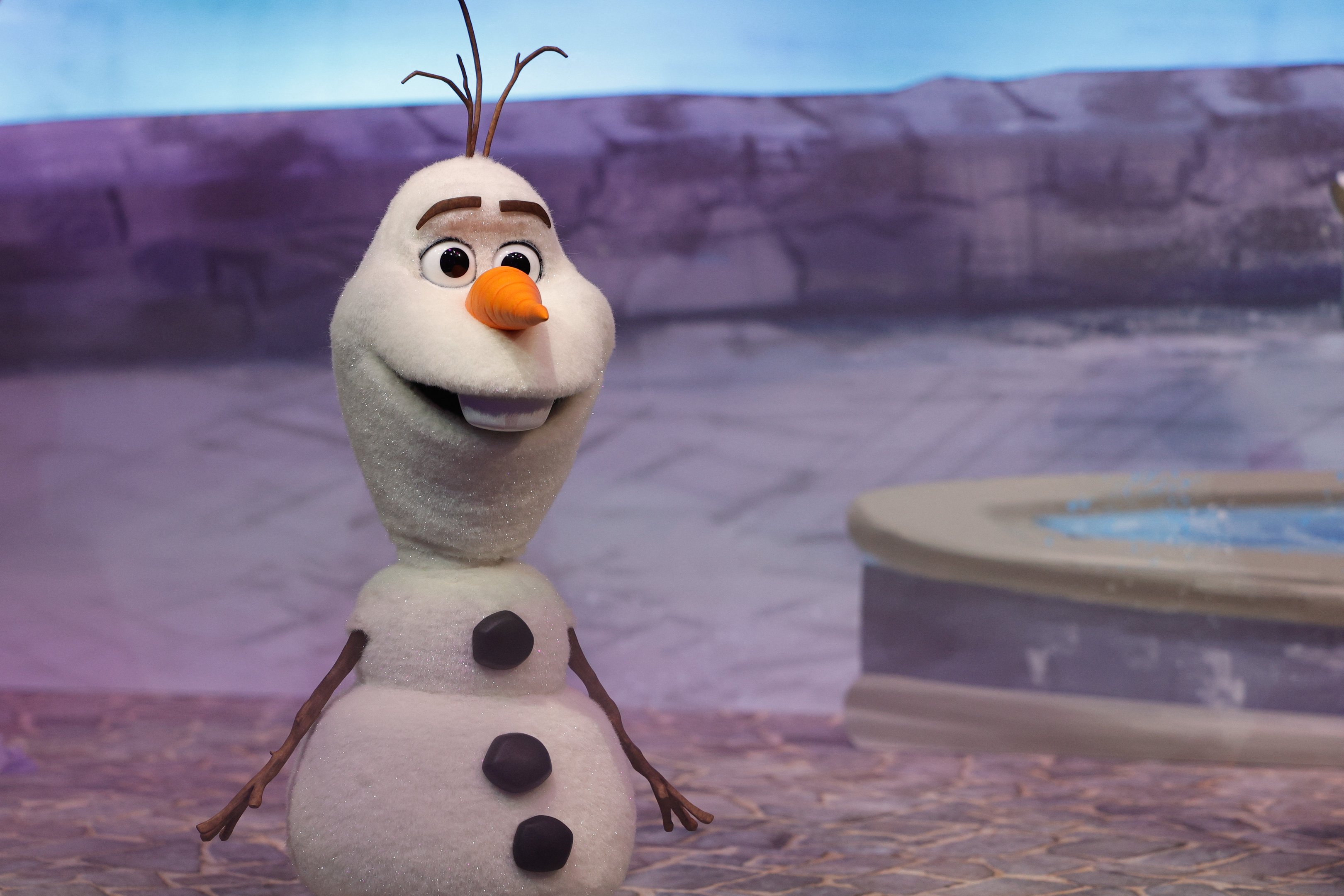 Olaf, de Frozen, ganha vida com Disney e IA da Nvidia — mas cai no 2° dia de 'trabalho'