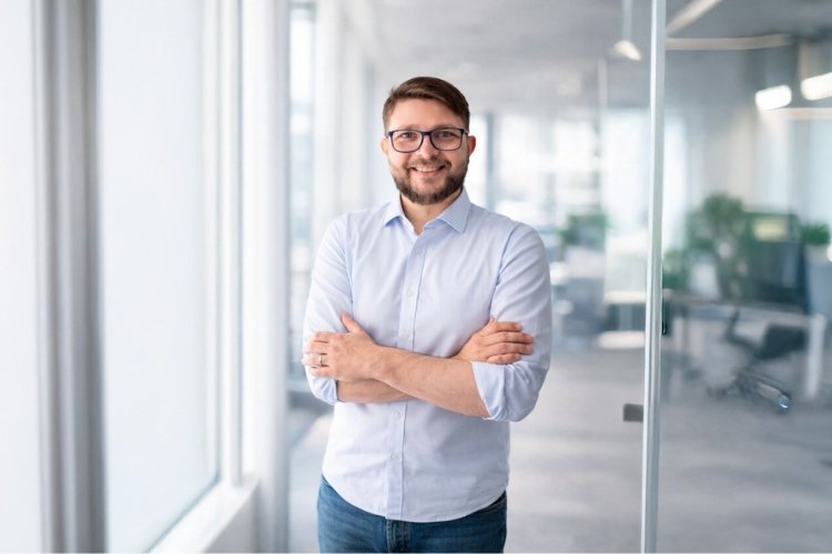 IA já é usada por 56% dos professores — e ele quer aumentar ainda mais a adoção