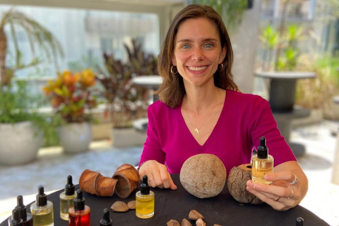 Ela trocou uma multinacional e criou uma fábrica de cosméticos que fatura R$ 5 milhões