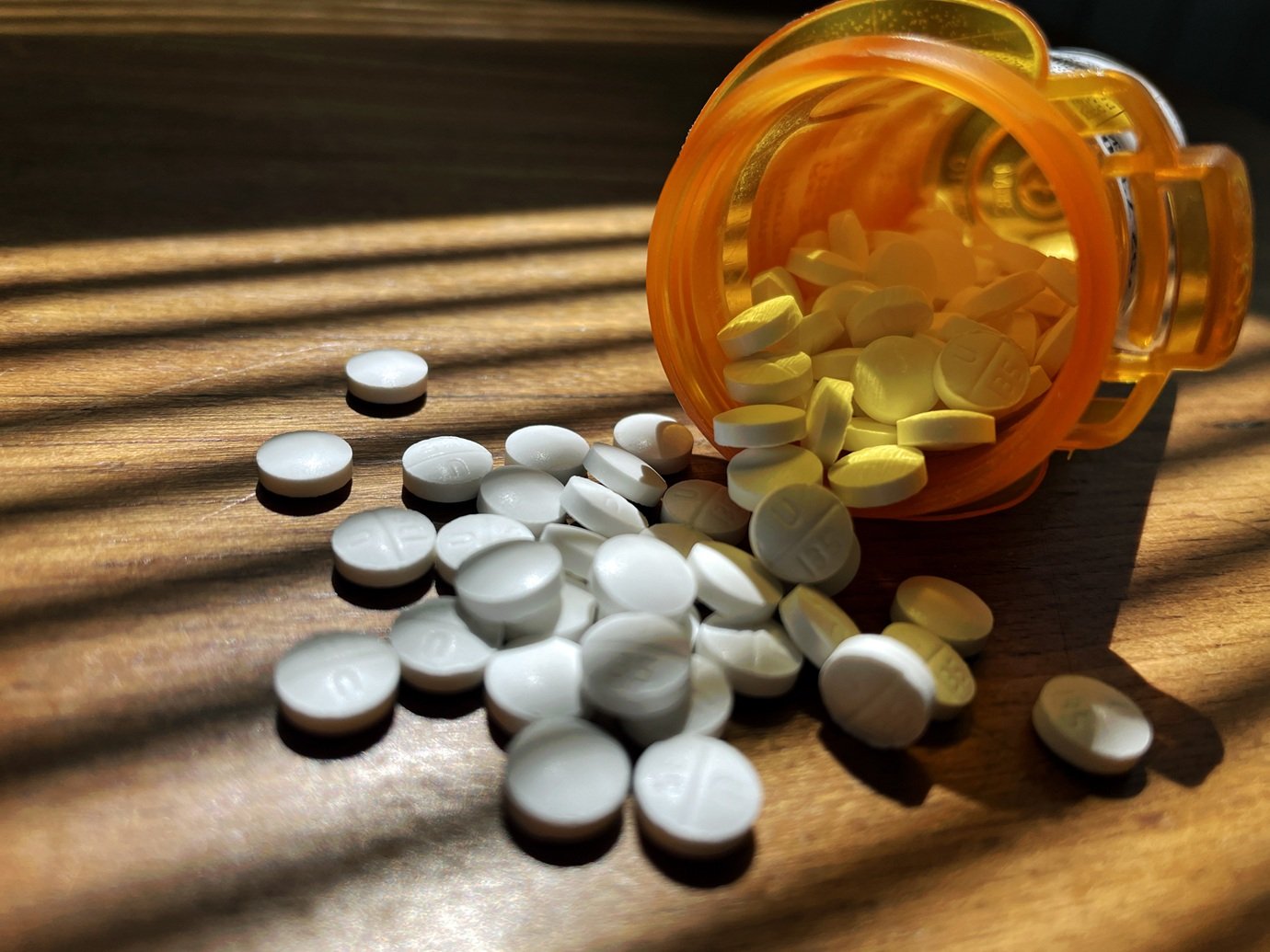 Nova droga ‘invisível’ preocupa: opioide pode ser 10x mais forte que fentanil