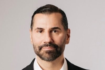 Ele largou cargo de liderança para fundar duas empresas na NASDAQ: 'Mate quem você