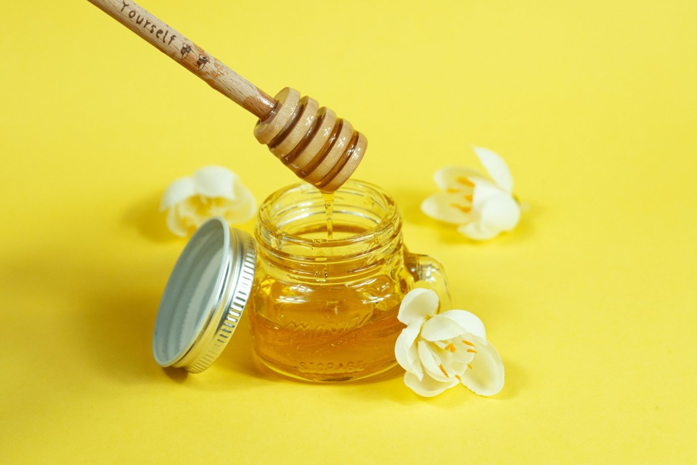 O mel é o novo ingrediente queridinho do skincare