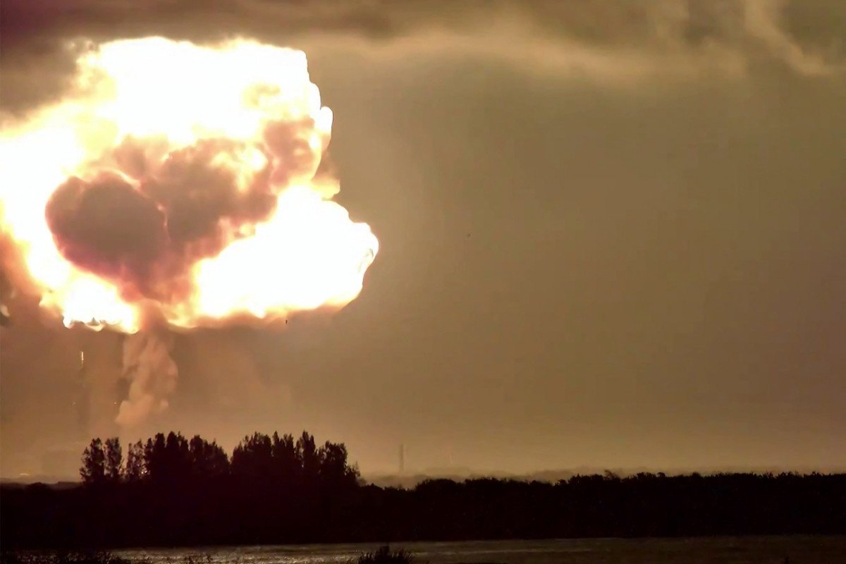 Foguete da Blue Origin explode durante teste na Flórida; veja vídeo