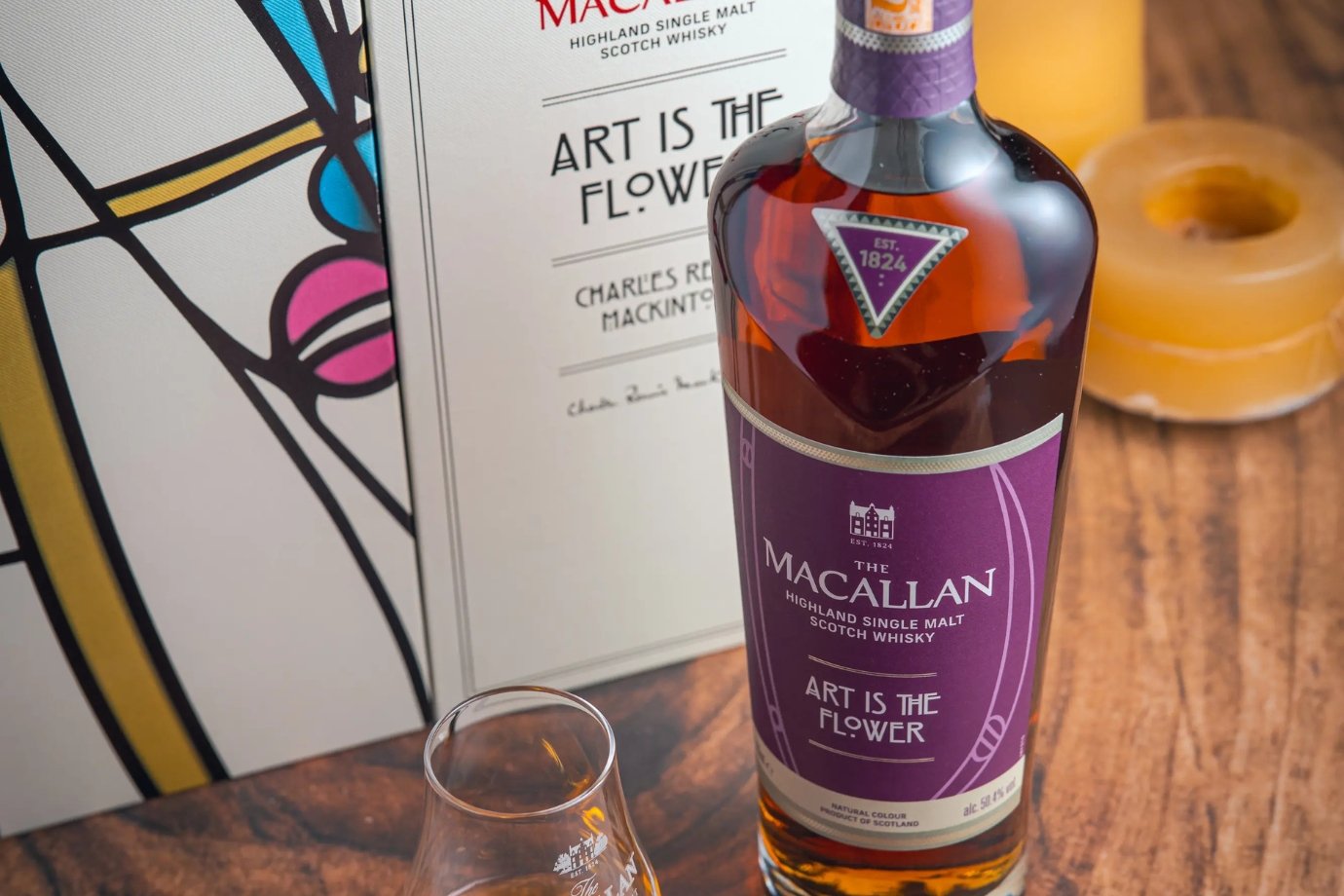 The Macallan - Art Is The Flower, edição em homenagem a Charles Rennie Mackintosh - R$ 9.900, disponível na loja pop-up do Shopping JK Iguatemi, São Paulo