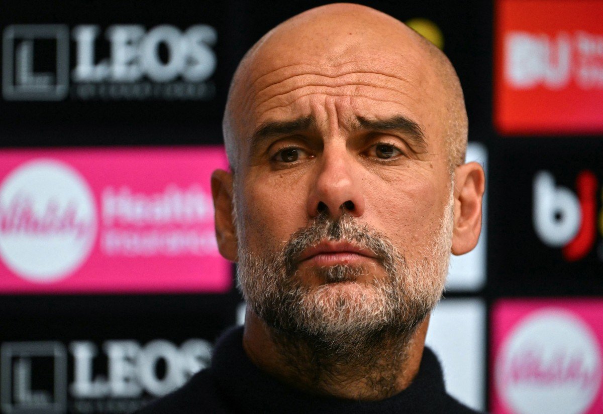 Pep Guardiola confirma saída do Manchester City após 10 anos no clube