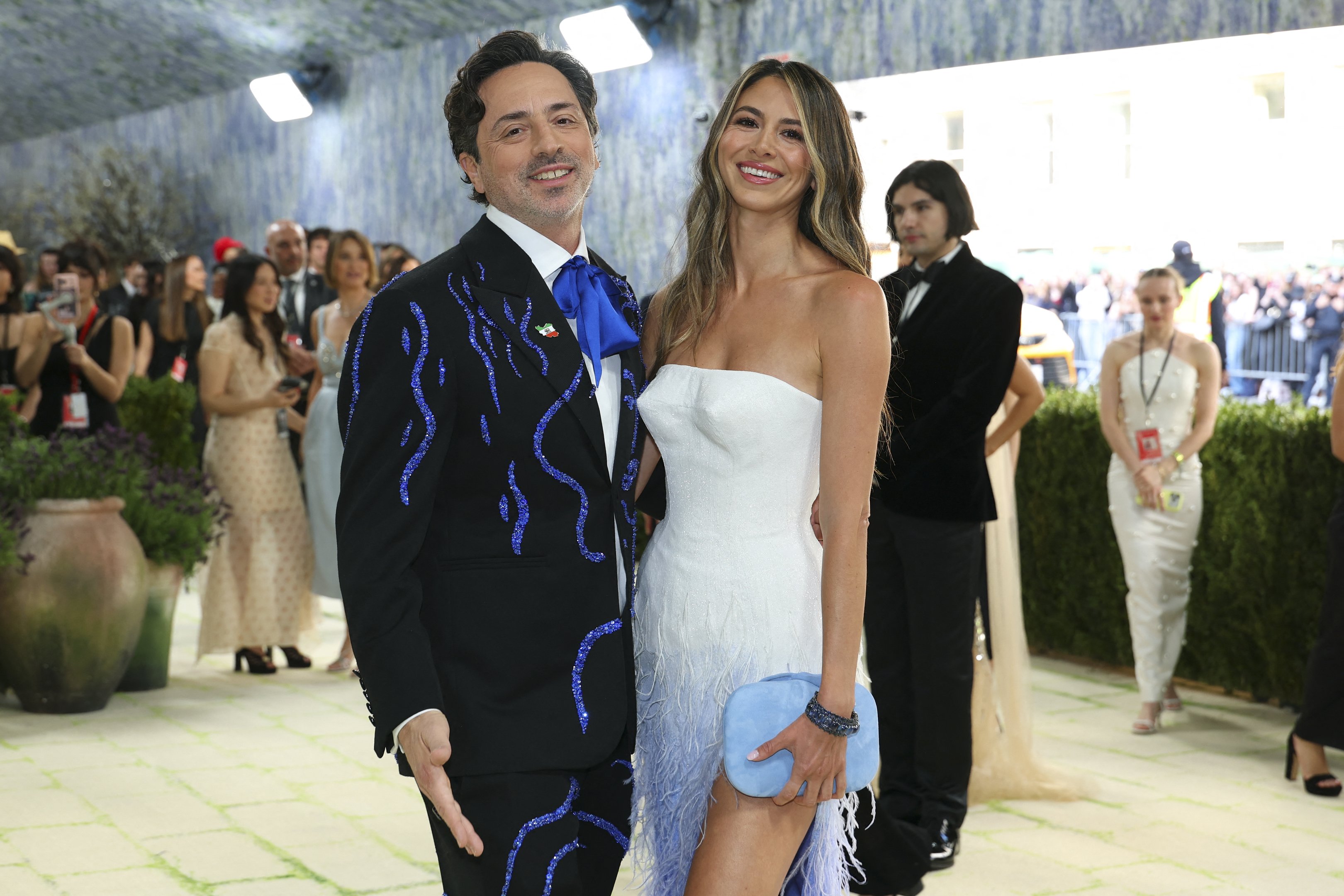Sergey Brin e Gerelyn Gilbert-Soto: empresário de tecnologia e acompanhante no tapete do Met Gala 2026