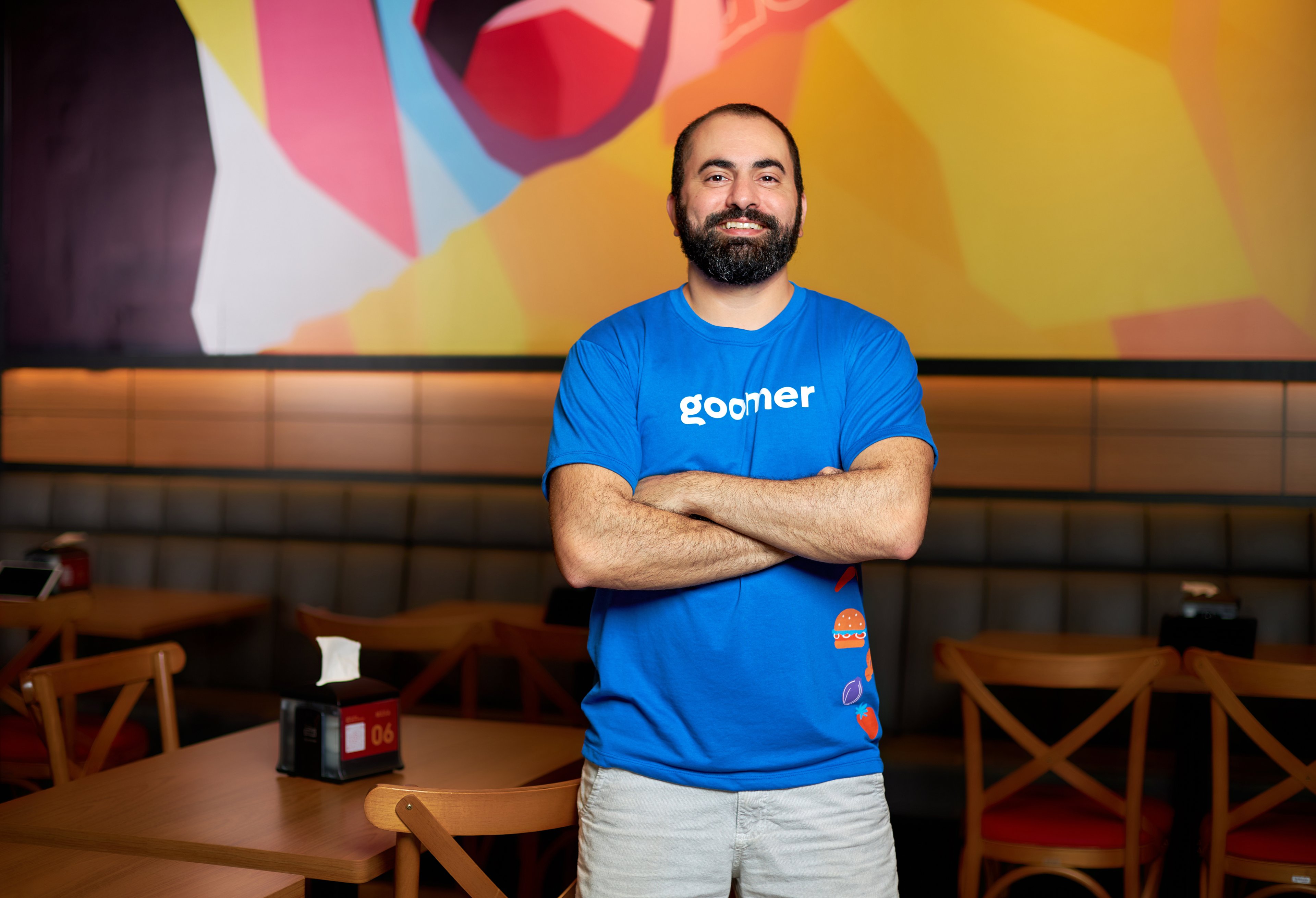 Ele cresceu no restaurante da família. Hoje, lidera startup que movimenta R$ 4 bilhões em pedidos